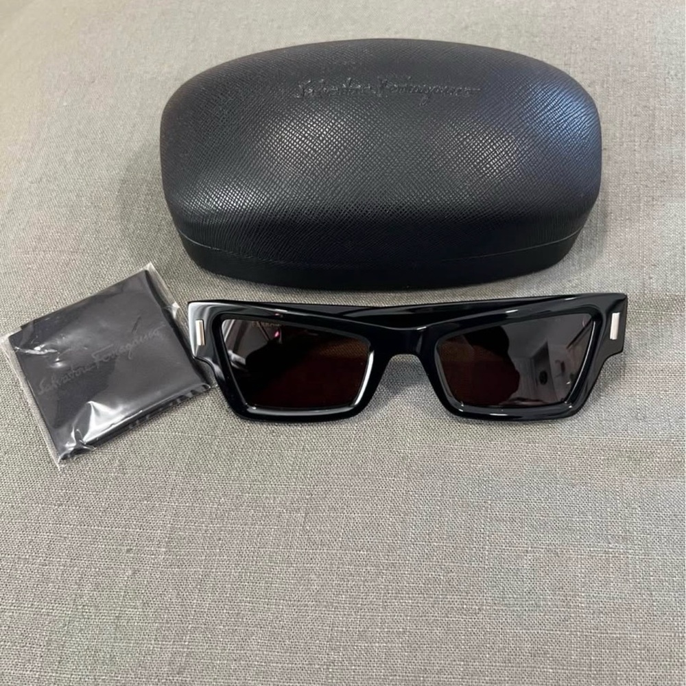 Authentic Ferragamo Rivets 53 mm modified rectangular sunglasses
